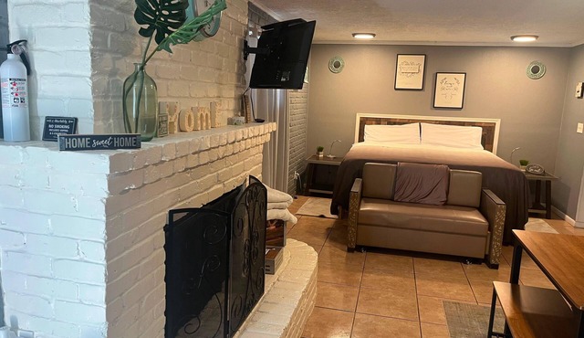 Cozy Private Hobby Airport