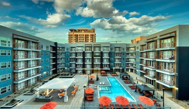 Cozysuites PHX RORO Gym, Pool, Pets, Parking! #17