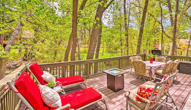 Creekside Payson Cabin w/Deck - Near Hiking!