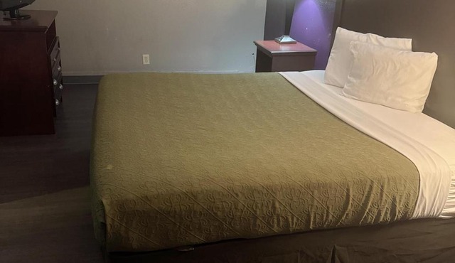 Deluxe inn
