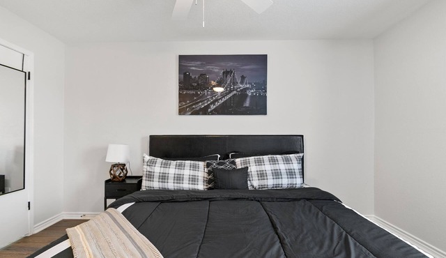 Discover Tranquil Hideaway, Your Urban Oasis Welcome to Tranquil Hideaway.