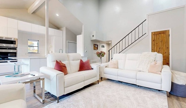 Dog-friendly waterfront retreat with a washer/dryer, furnished patio, & AC