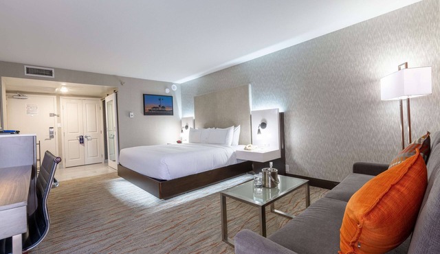 DoubleTree by Hilton Dallas - Richardson