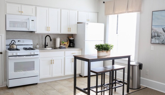 Downtown Studio at The Lake -Unit 4 in Conneaut Lake