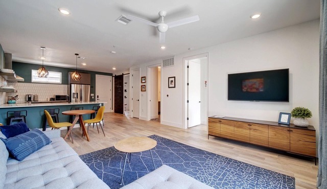 E 5th St - Perfect Location for Play or Stay!
