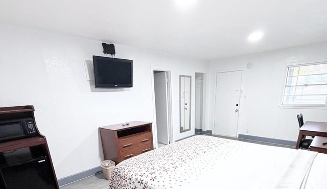 Economy Inn