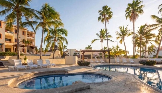 Elegant 1BR Suite in Park Royal Los Cabos