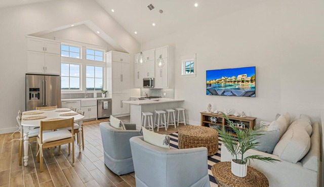 Elegant Cinnamon Shore Beach Home w/Porch Swing & Resort Amenities!