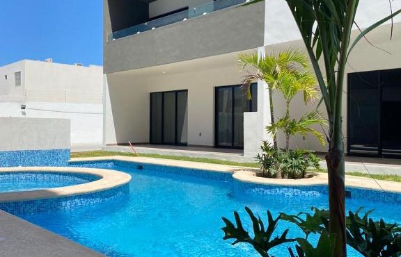 Elegante Departamento en Marina Cerritos Condominios