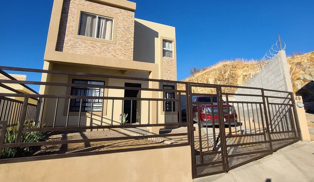 Entire New House in a Safe Subdivision 4 minutes from downtown