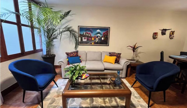 Excellent location in Antigua for 4 guests