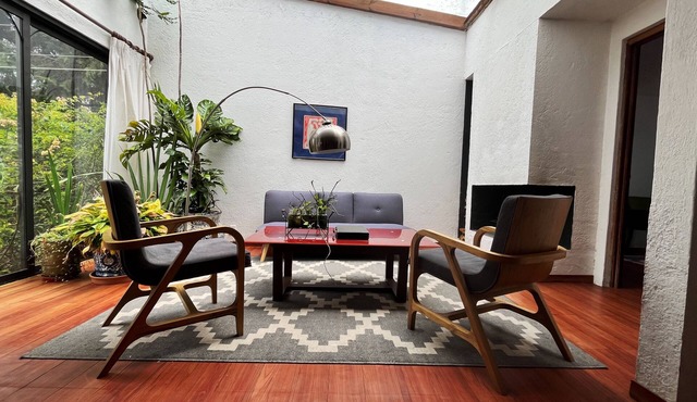 Experience Tranquility in a Forest Getaway: Cozy Vacation Apartment Availablenn
