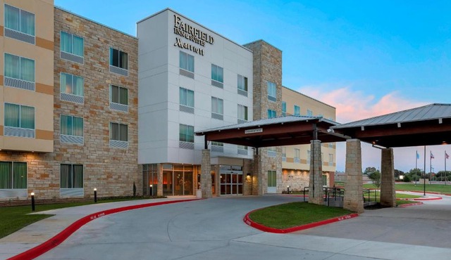 Fairfield Inn & Suites by Marriott Decatur at Decatur Conference Center