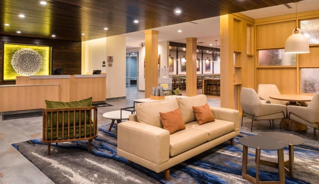 Fairfield Inn & Suites by Marriott Fort Worth Southwest at Cityview