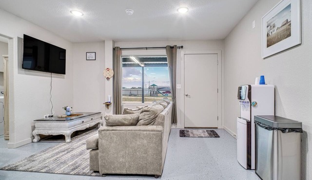 Family Fun! Quaint Seminole Home w/Grill & Patio