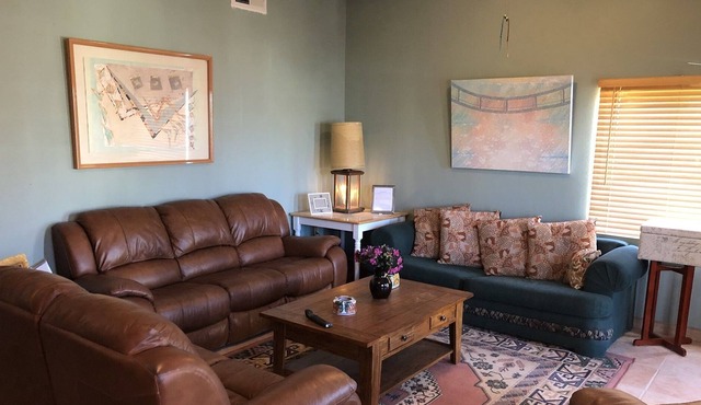 Family Ready Home!! Steps from the water! Great Views. Quiet and Relaxing