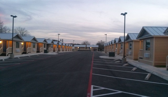 FieldHouse Inn