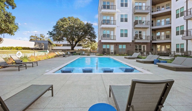 FIFA Stay Modern 2BR Galleria Dallas with Amenities