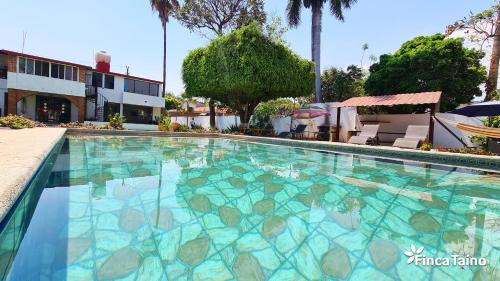 Finca Taino. Hermosa casa con alberca
