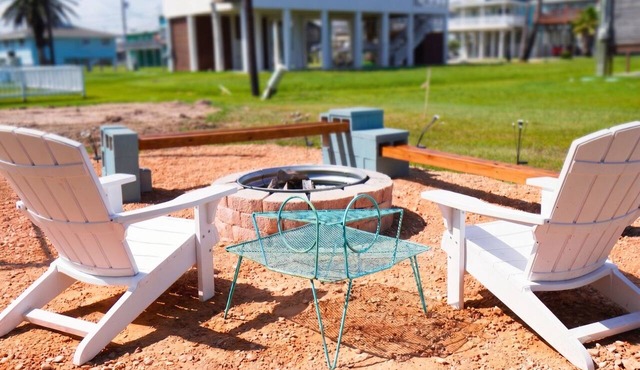 Fire Pit | Walk to Beach | Putting Green | Ping Pong | Bocce