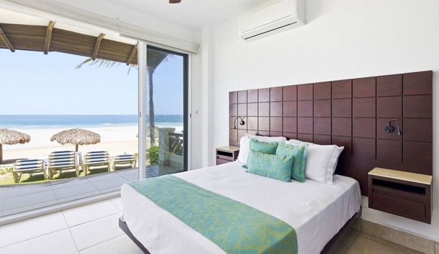 Four bedroom, ocean front, Vivo Resorts, Palmarito