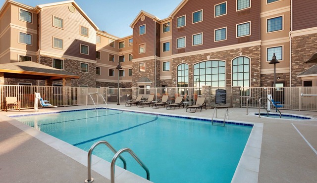 Free Breakfast. Pool. King Suite. Close to the new Chevron and Oxy campuses!