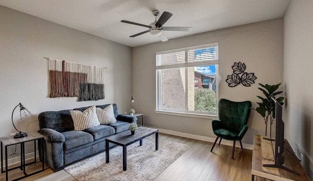 FRONTDESK Five Two At Highland Apts Downtown Austin