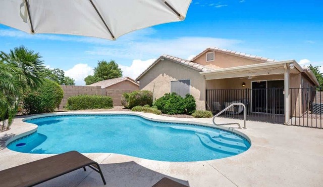 Glendale Pool Retreat Near Hiking and Dining