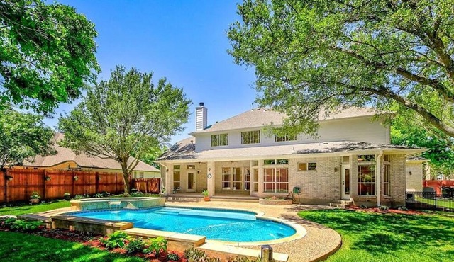 Gorgeous oasis with a private pool and spa