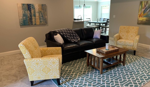 Granbury Get-Away with a Modern Touch