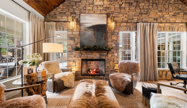 Group Retreat with Theater & Hot Tub