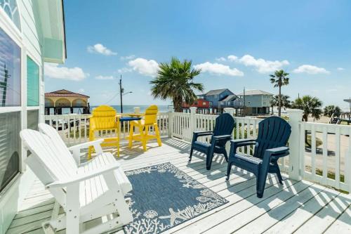 Gulf Beach Breeze - Scenic Beach, Bridge & Blue View