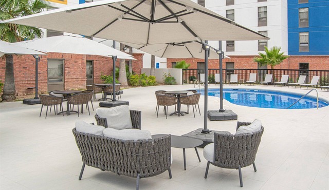 Hampton by Hilton Saltillo