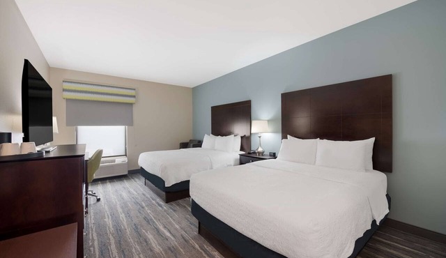 Hampton Inn Marshall in Marshall