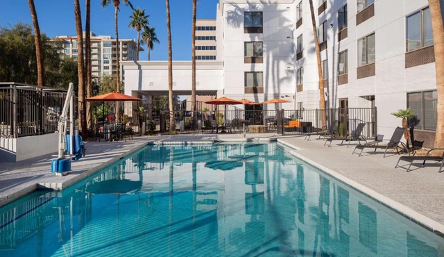 Hampton Inn Phoenix - Biltmore