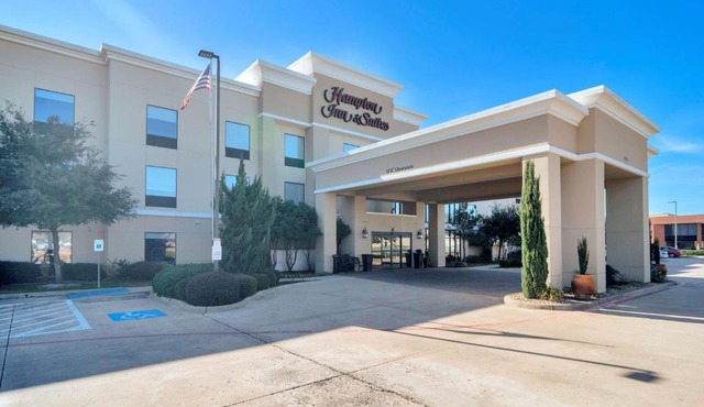 Hampton Inn & Suites Fort Worth-Fossil Creek