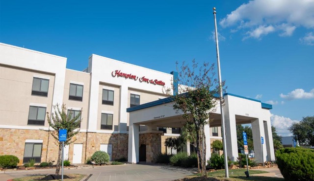 Hampton Inn & Suites College Station
