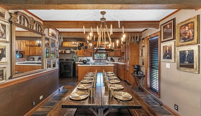HARRY POTTER THEMED COTTAGE