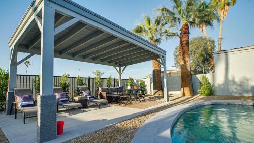 Heatherbrae Phoenix