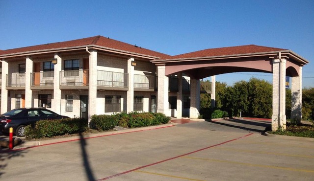 Heritage Inn Grand Prairie