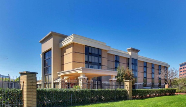 Heritage Inn Suites Houston Sugar Land, Trademark by Wyndham