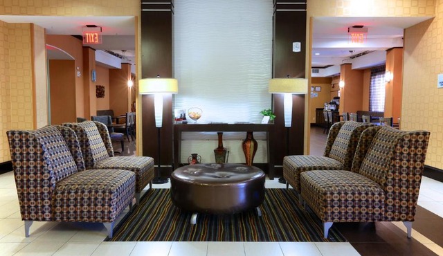 Holiday Inn Express Hotel & Suites Dallas West by IHG