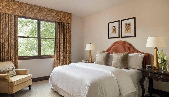 Hotel Granduca | 2 Premier Suite Pool View Balcony | Near The Galleria