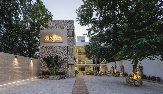 Hotel Kuxtal