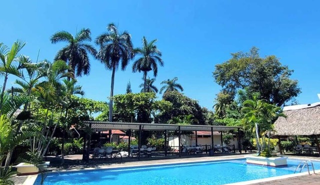 Hotel La Colonia