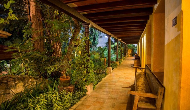 Hotel Las Farolas