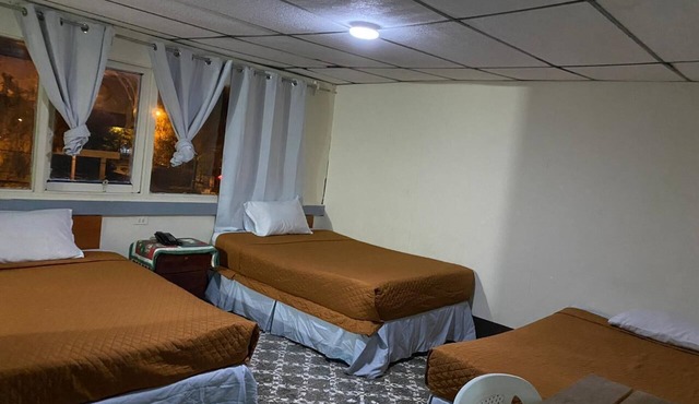 Hotel Mayestic