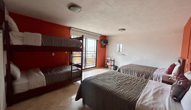 Hotel MH