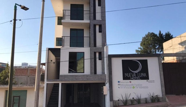 HOTEL NUEVA LUNA