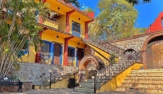 Hotel Rancho Escondito